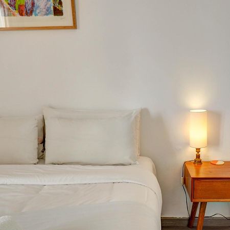 The Lilium Apartment By Hello Homes シッチェス エクステリア 写真