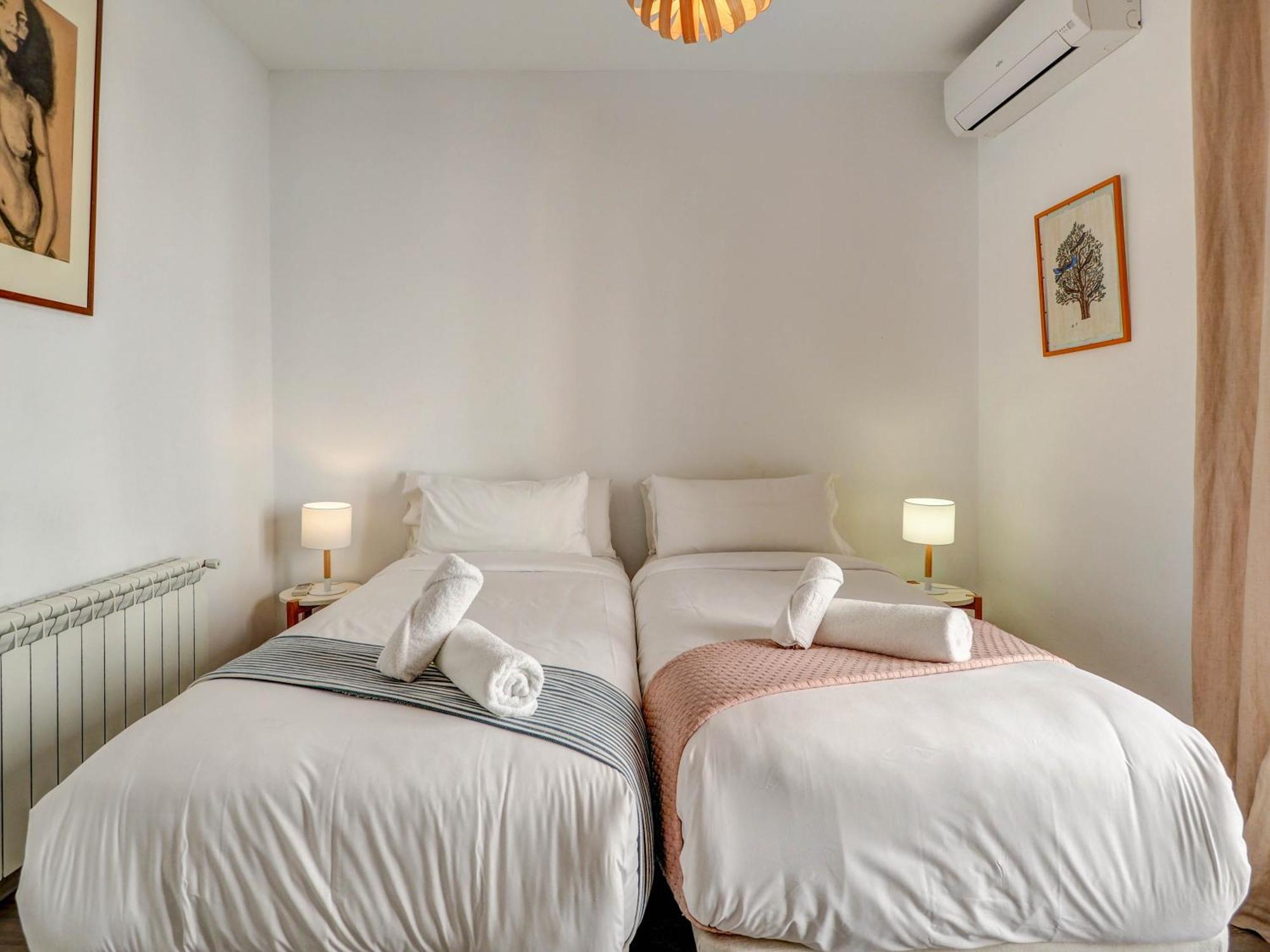 The Lilium Apartment By Hello Homes シッチェス エクステリア 写真